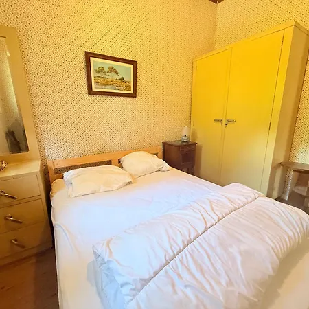Holiday home Maison 60s Avec Jardin Pres Plage, 2 Ch - Fr-1-778-55 Saint-Pierre-d'Oleron